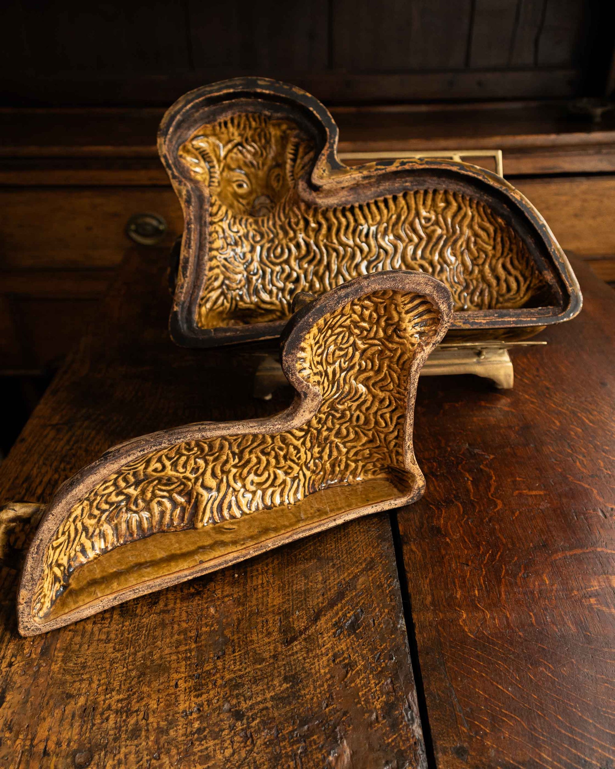 Decorative ceramic lamb mould on a wooden surface